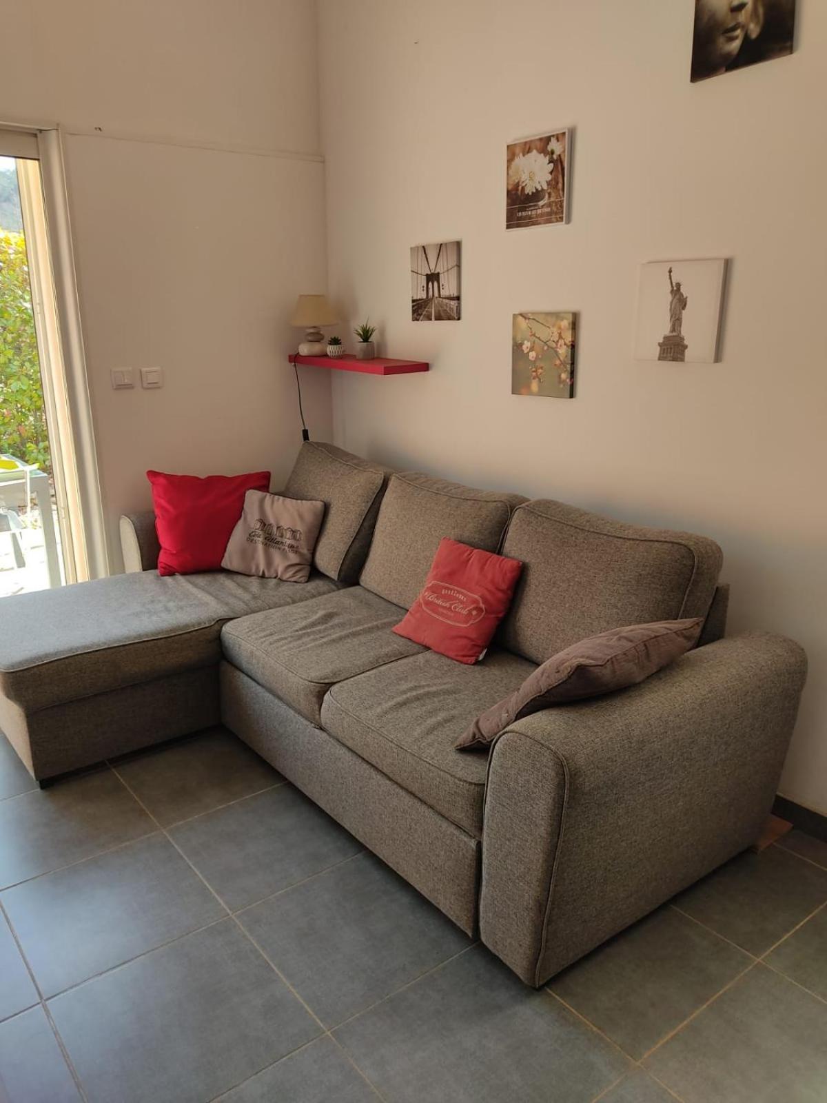 Gite Sous Les Chenes Le Thoronet Exterior photo
